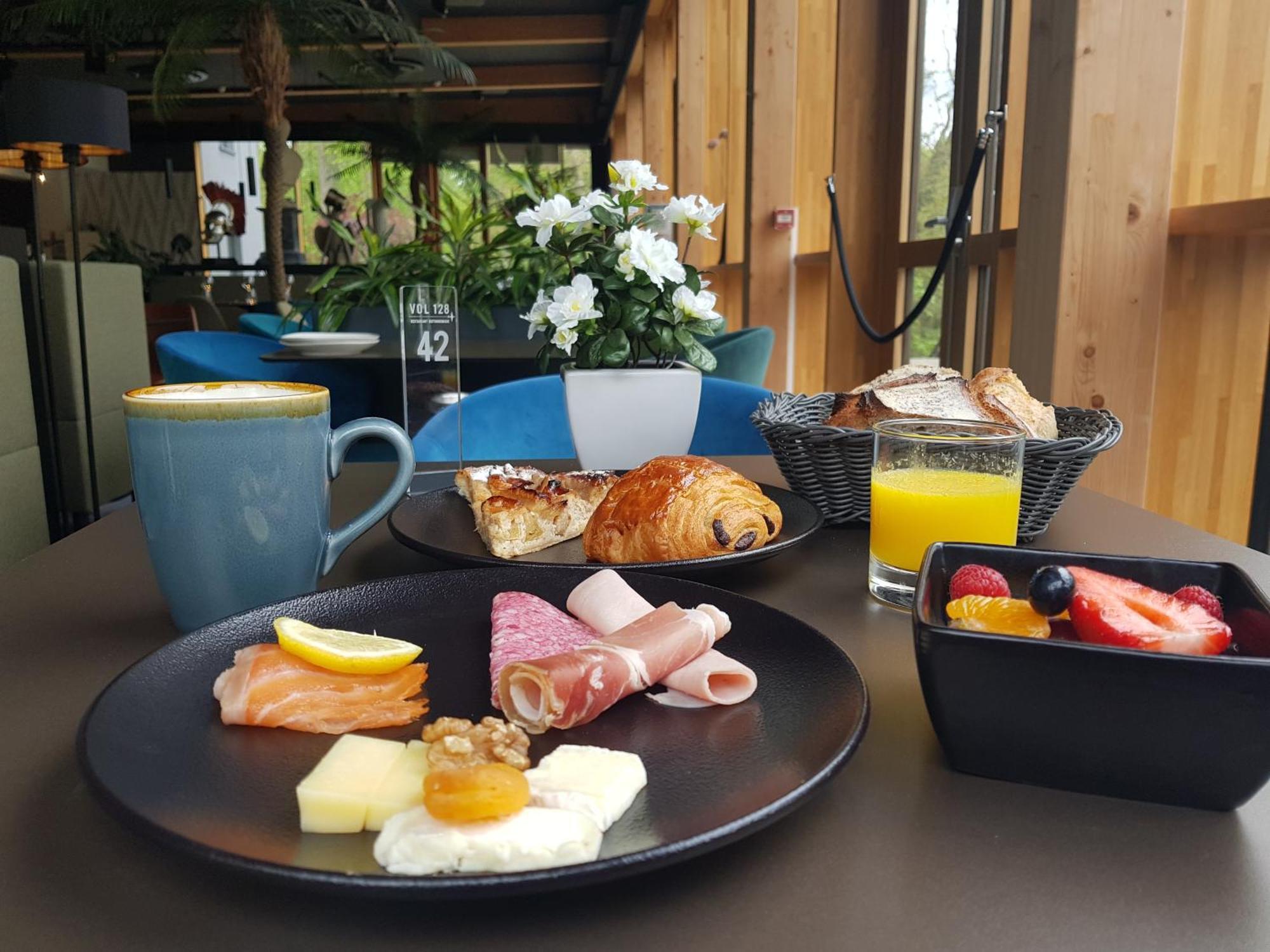Domaine De La Residence - Hotel, Spa & Restaurant Moulins-les-Metz Екстер'єр фото